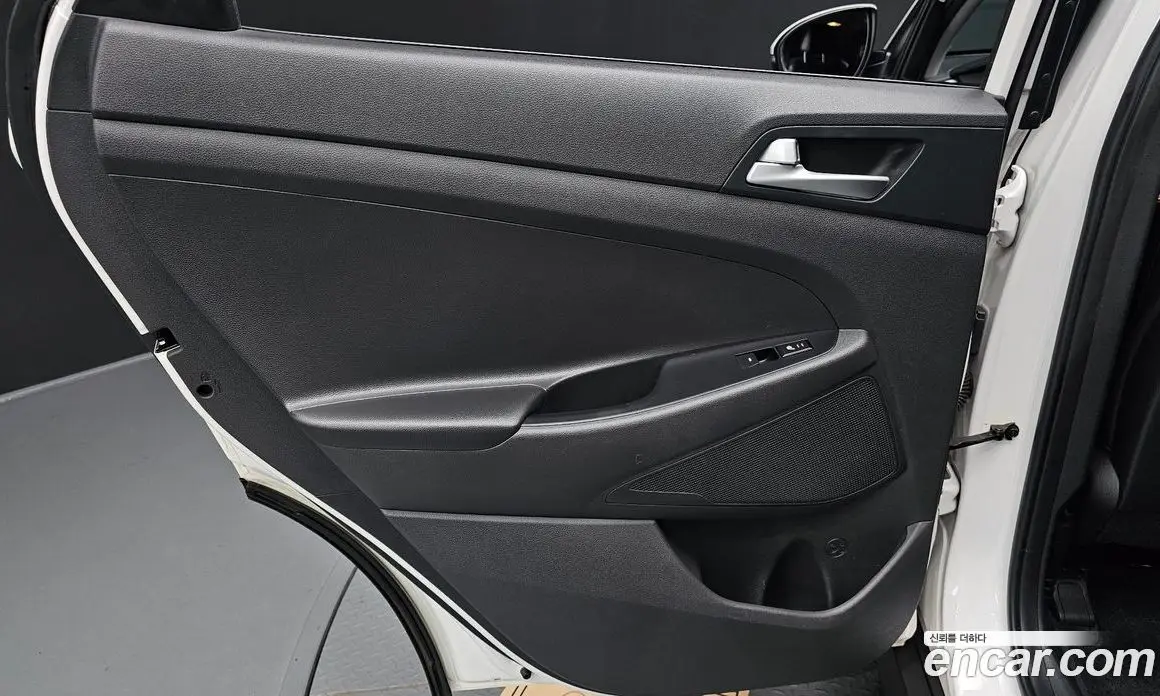 Hyundai Tucson 2015 1.7 автомат (гидро), фото 15