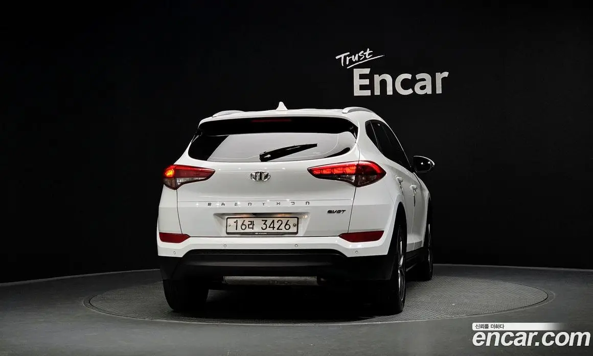 Hyundai Tucson 2015 1.7 автомат (гидро), фото 4