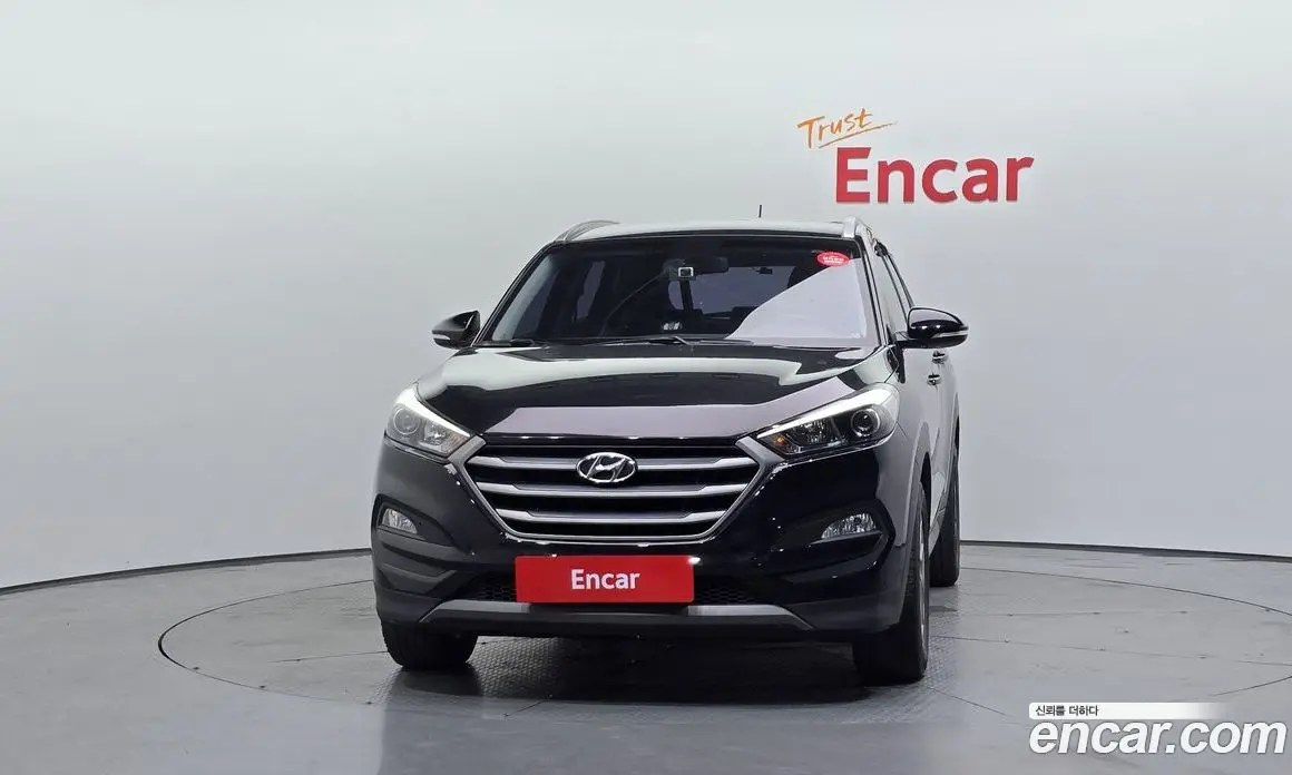 Hyundai Tucson 2015 1.7 автомат (гидро), фото 3 Hyundai Tucson 2015 1.7 автомат (гидро), фото 3