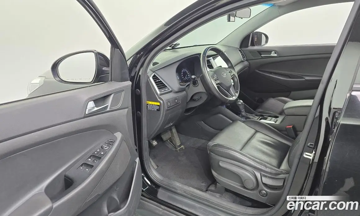 Hyundai Tucson 2015 1.7 автомат (гидро), фото 10 Hyundai Tucson 2015 1.7 автомат (гидро), фото 10