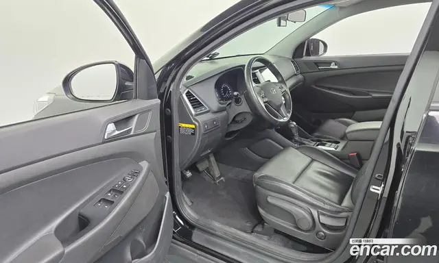 Hyundai Tucson 2015 1.7 автомат (гидро), миниатюра 10 Hyundai Tucson 2015 1.7 автомат (гидро), миниатюра 10