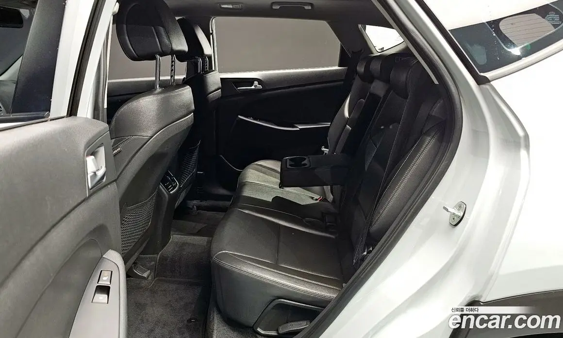 Hyundai Tucson 2016 1.6 автомат (гидро), фото 11
