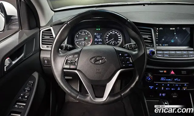 Hyundai Tucson 2016 1.6 автомат (гидро), миниатюра 12
