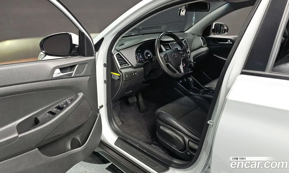 Hyundai Tucson 2016 1.6 автомат (гидро), фото 10