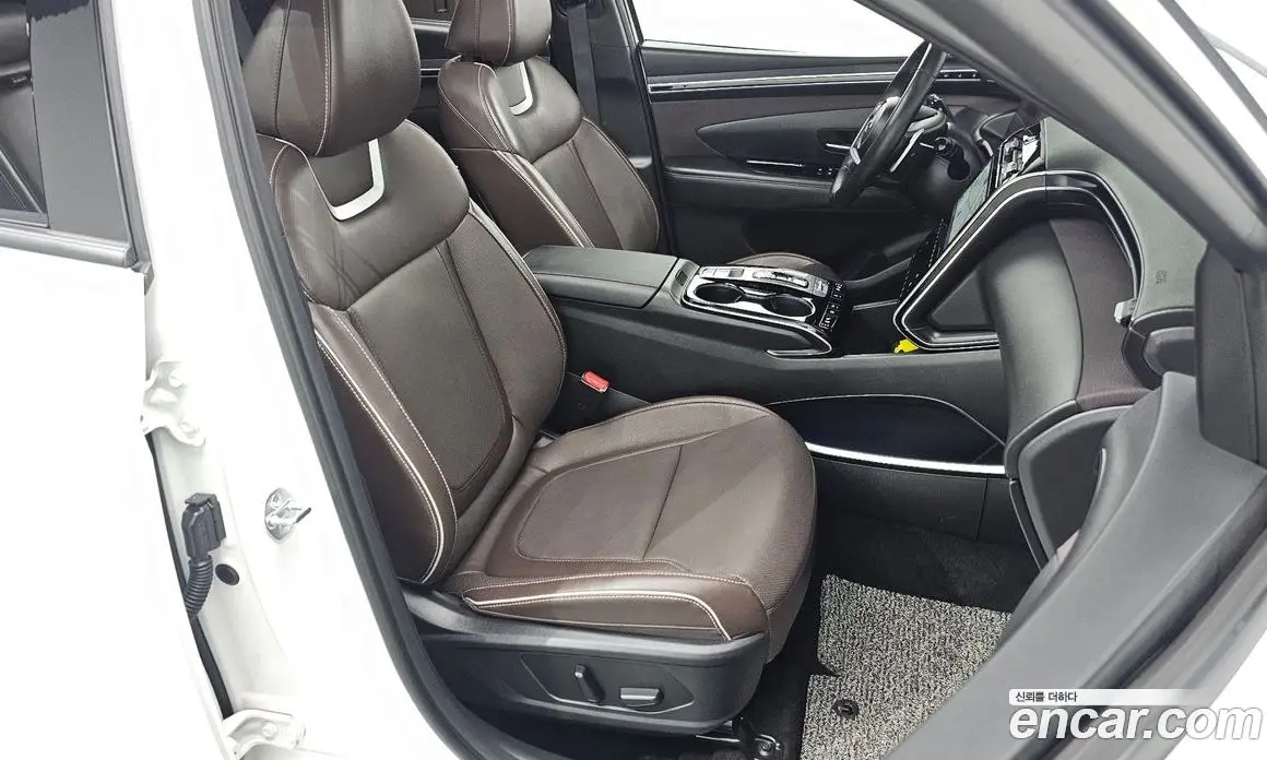 Hyundai Tucson 2023 1.6 автомат (гидро), фото 12