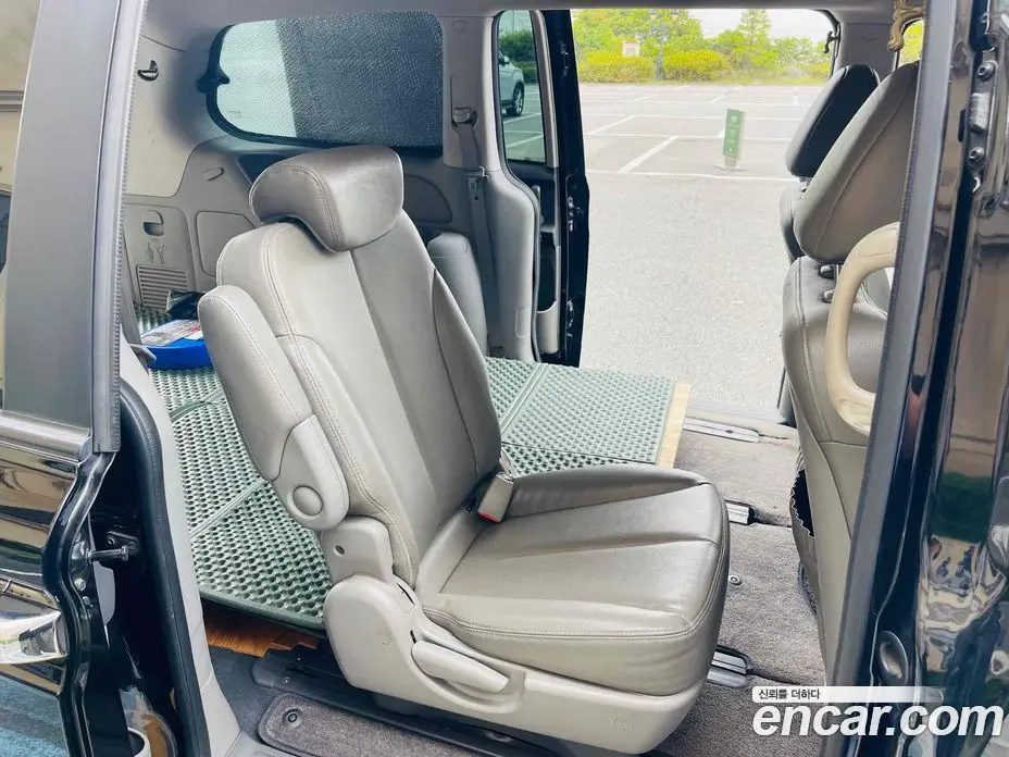 Kia Carnival 2013 2.2 автомат (гидро), фото 13