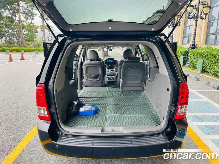 Kia Carnival 2013 2.2 автомат (гидро), фото 14