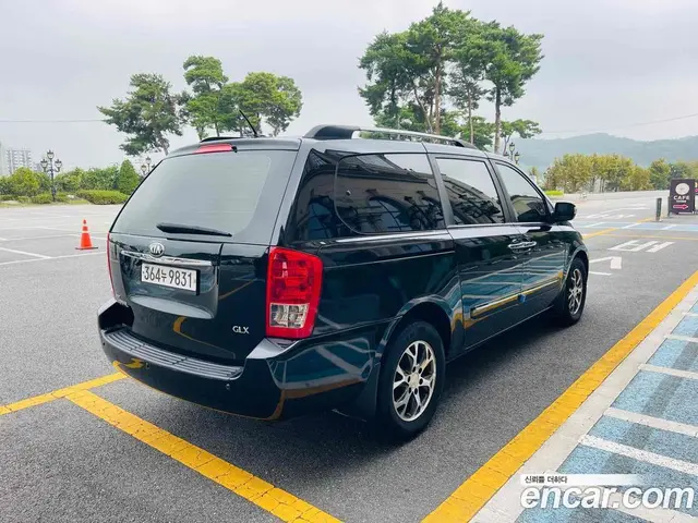Kia Carnival 2013 2.2 автомат (гидро), миниатюра 4