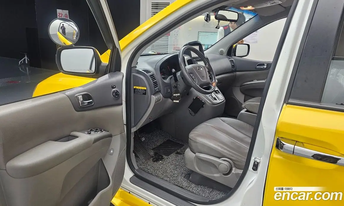 Kia Carnival 2014 2.2 автомат (гидро), фото 10