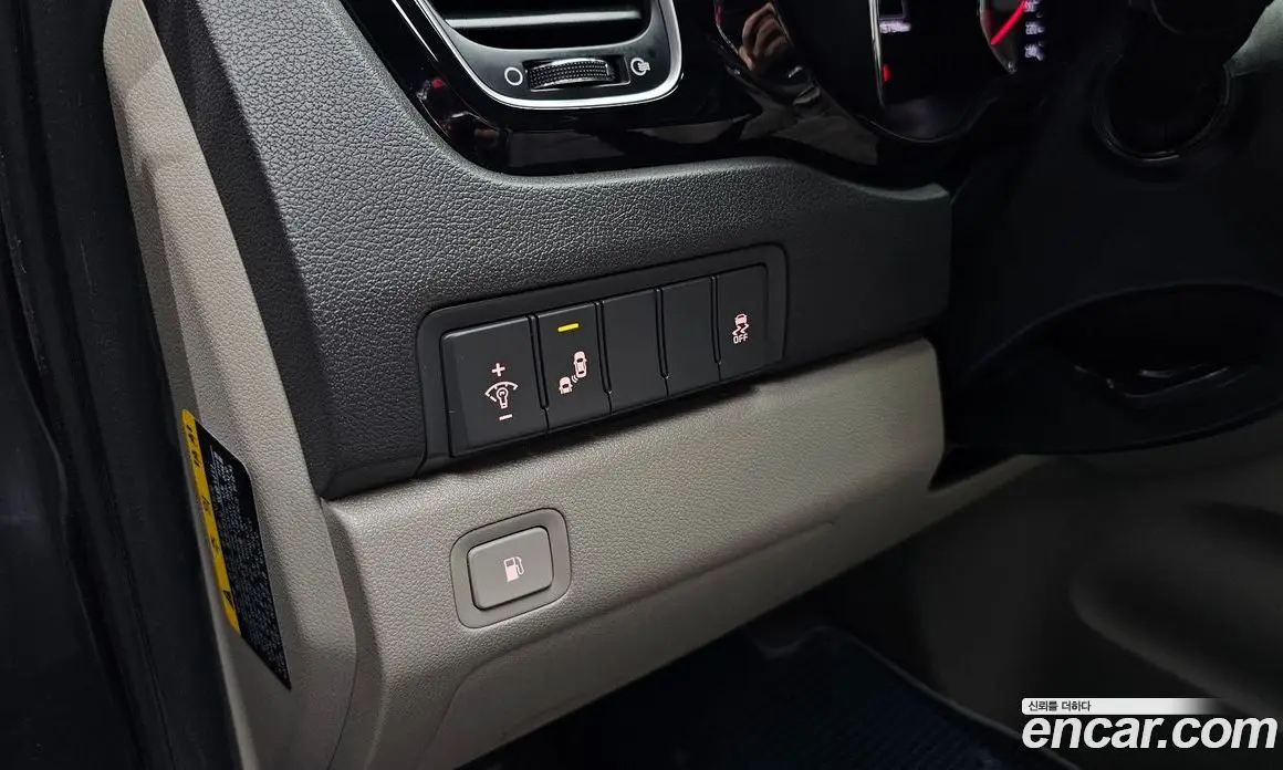 Kia Carnival 2017 2.2 автомат (гидро), фото 16 Kia Carnival 2017 2.2 автомат (гидро), фото 16