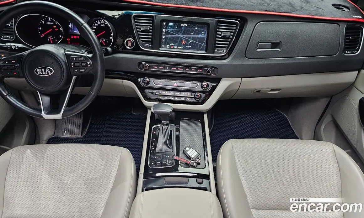 Kia Carnival 2017 2.2 автомат (гидро), фото 7 Kia Carnival 2017 2.2 автомат (гидро), фото 7