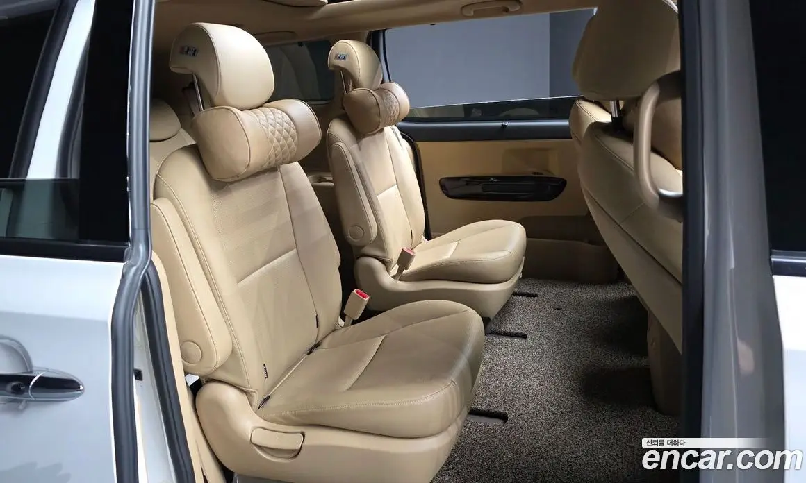 Kia Carnival 2018 2.2 автомат (гидро), фото 12 Kia Carnival 2018 2.2 автомат (гидро), фото 12