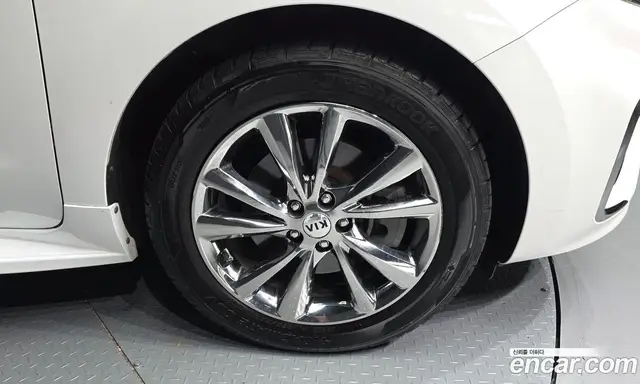 Kia Carnival 2018 2.2 автомат (гидро), миниатюра 5 Kia Carnival 2018 2.2 автомат (гидро), миниатюра 5