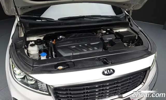 Kia Carnival 2018 2.2 автомат (гидро), миниатюра 6 Kia Carnival 2018 2.2 автомат (гидро), миниатюра 6