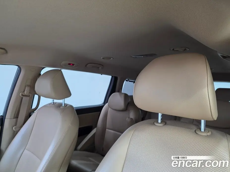 Kia Carnival 2018 2.2 автомат (гидро), фото 20