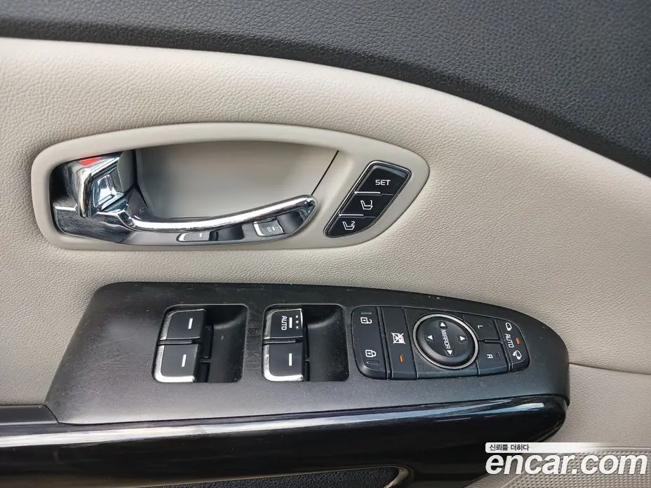 Kia Carnival 2018 2.2 автомат (гидро), фото 16