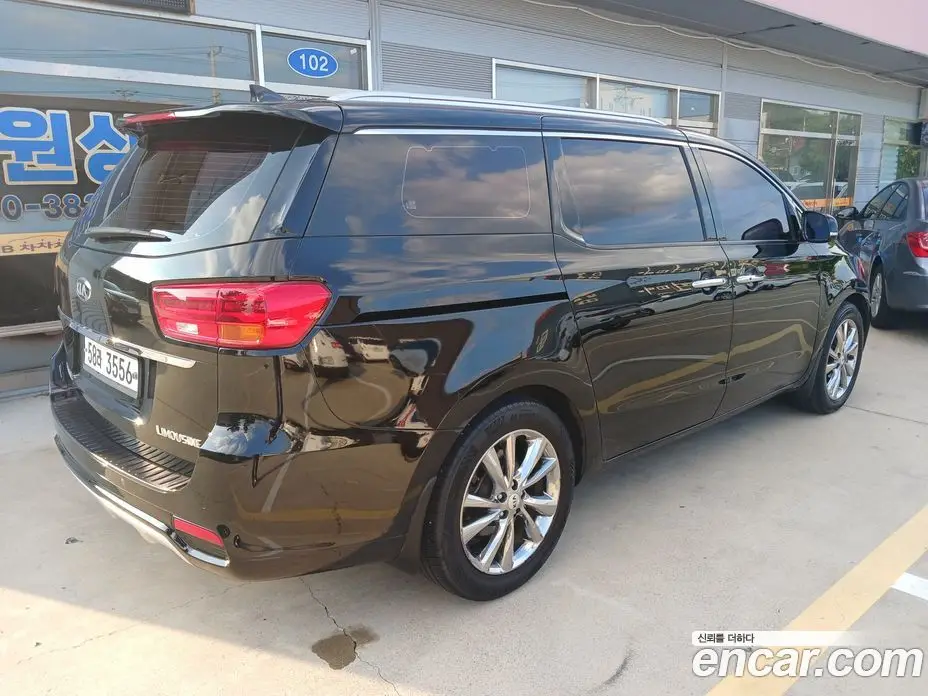Kia Carnival 2018 2.2 автомат (гидро), фото 4