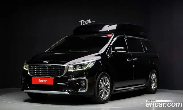 Kia Carnival 2019 2.2 автомат (гидро), миниатюра 1