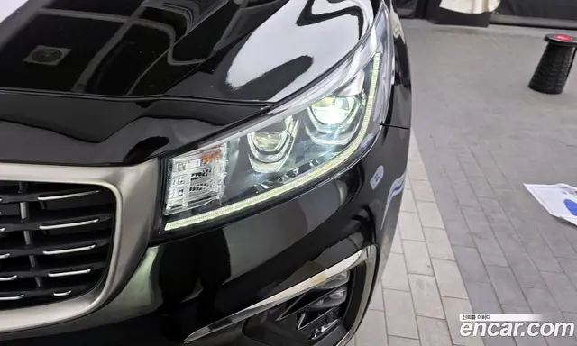 Kia Carnival 2019 2.2 автомат (гидро), миниатюра 8
