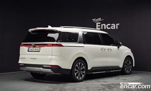 Kia Carnival 2020 2.2 автомат (гидро), миниатюра 2