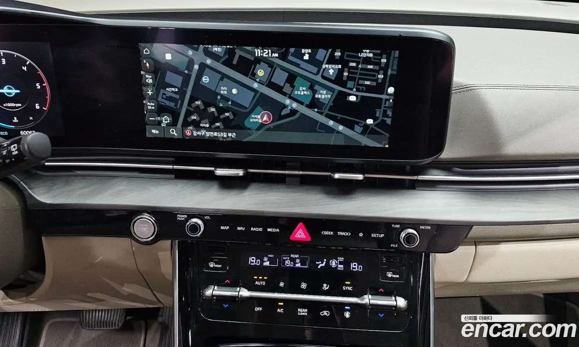 Kia Carnival 2020 2.2 автомат (гидро), фото 14