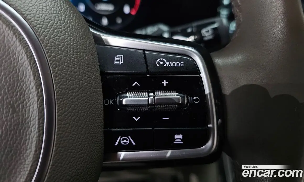 Kia Carnival 2020 2.2 автомат (гидро), фото 19