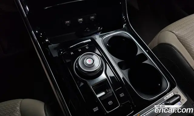 Kia Carnival 2020 2.2 автомат (гидро), миниатюра 9