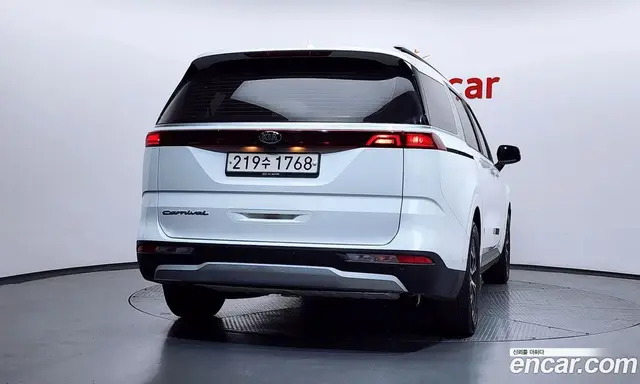 Kia Carnival 2020 2.2 автомат (гидро), миниатюра 3
