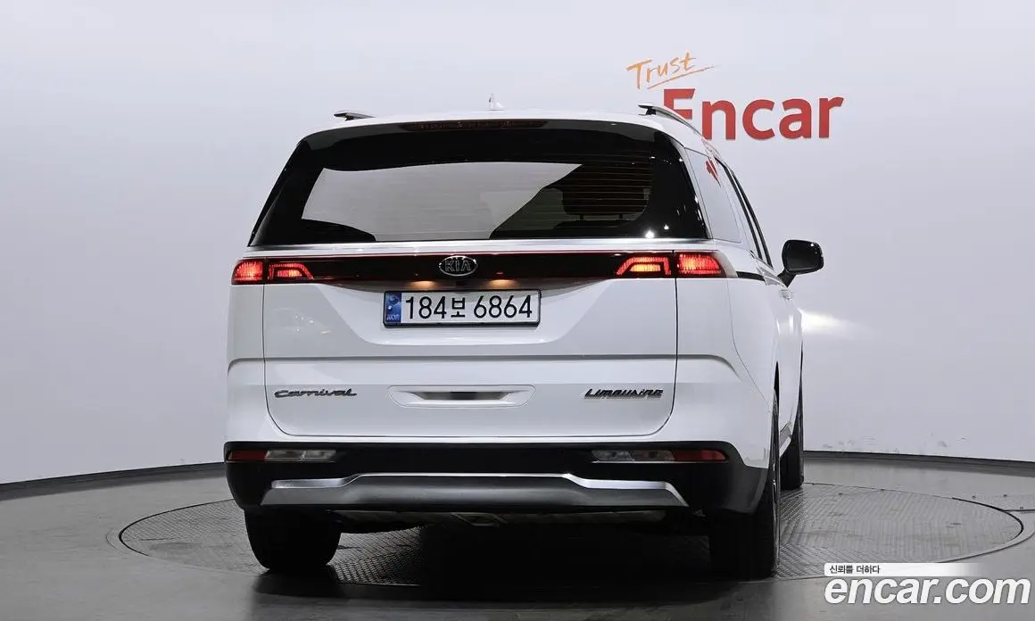 Kia Carnival 2021 2.2 автомат (гидро), фото 4