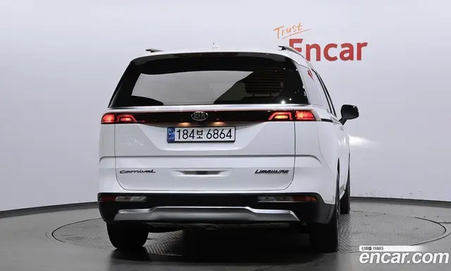 Kia Carnival 2021 2.2 автомат (гидро), миниатюра 4