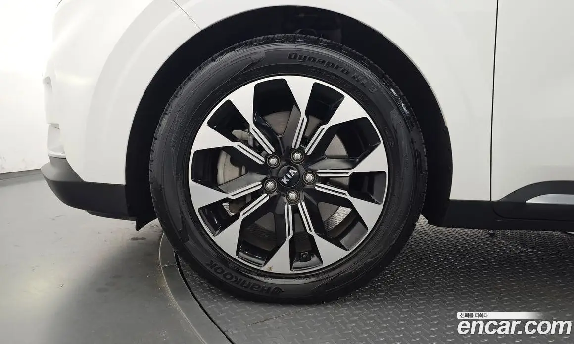 Kia Carnival 2021 2.2 автомат (гидро), фото 5
