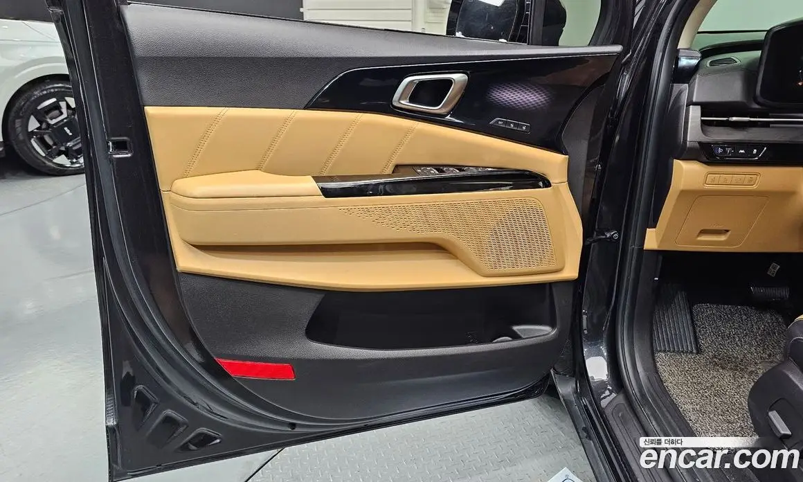 Kia Carnival 2021 2.2 автомат (гидро), фото 14 Kia Carnival 2021 2.2 автомат (гидро), фото 14