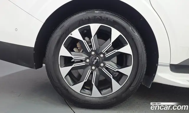Kia Carnival 2021 2.2 автомат (гидро), миниатюра 5 Kia Carnival 2021 2.2 автомат (гидро), миниатюра 5