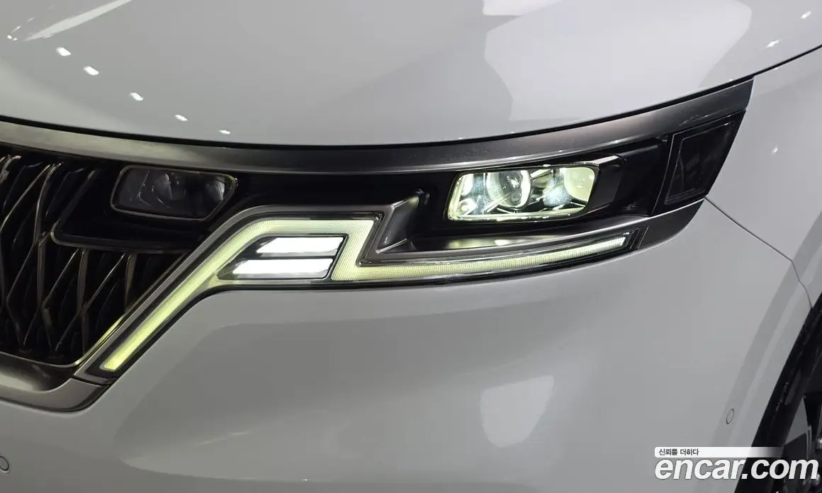 Kia Carnival 2021 2.2 автомат (гидро), фото 8 Kia Carnival 2021 2.2 автомат (гидро), фото 8