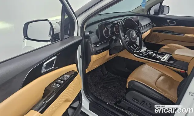 Kia Carnival 2021 2.2 автомат (гидро), миниатюра 10 Kia Carnival 2021 2.2 автомат (гидро), миниатюра 10