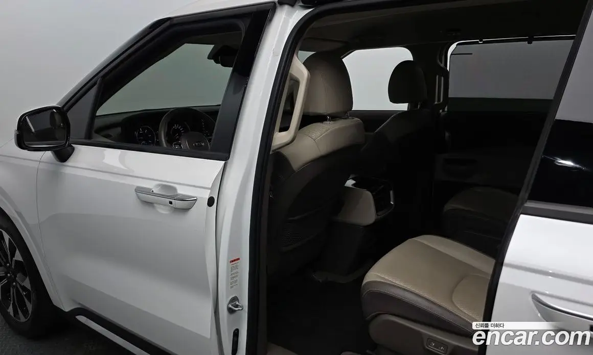 Kia Carnival 2021 2.2 автомат (гидро), фото 15 Kia Carnival 2021 2.2 автомат (гидро), фото 15