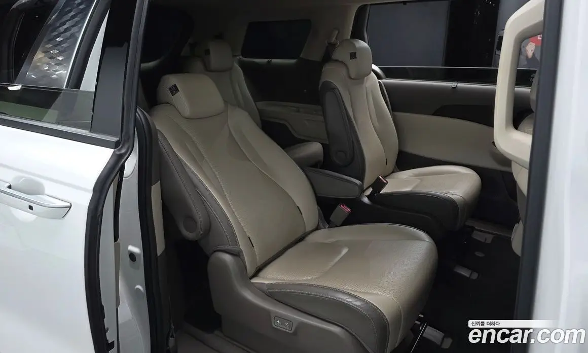 Kia Carnival 2021 2.2 автомат (гидро), фото 17 Kia Carnival 2021 2.2 автомат (гидро), фото 17