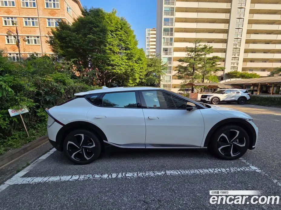 Kia EV6 2023 автомат (гидро), фото 4