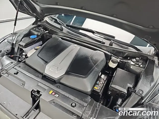 Kia EV6 2024 0.2 автомат (гидро), миниатюра 5