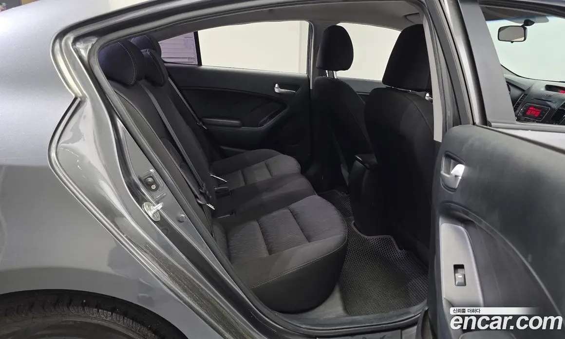 Kia K3 2012 1.6 механика, фото 11 Kia K3 2012 1.6 механика, фото 11