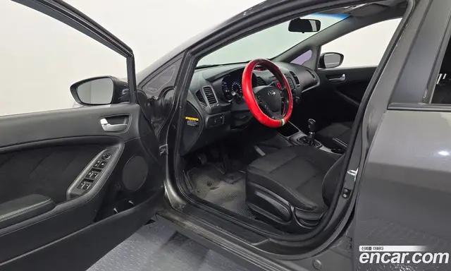 Kia K3 2012 1.6 механика, миниатюра 10 Kia K3 2012 1.6 механика, миниатюра 10
