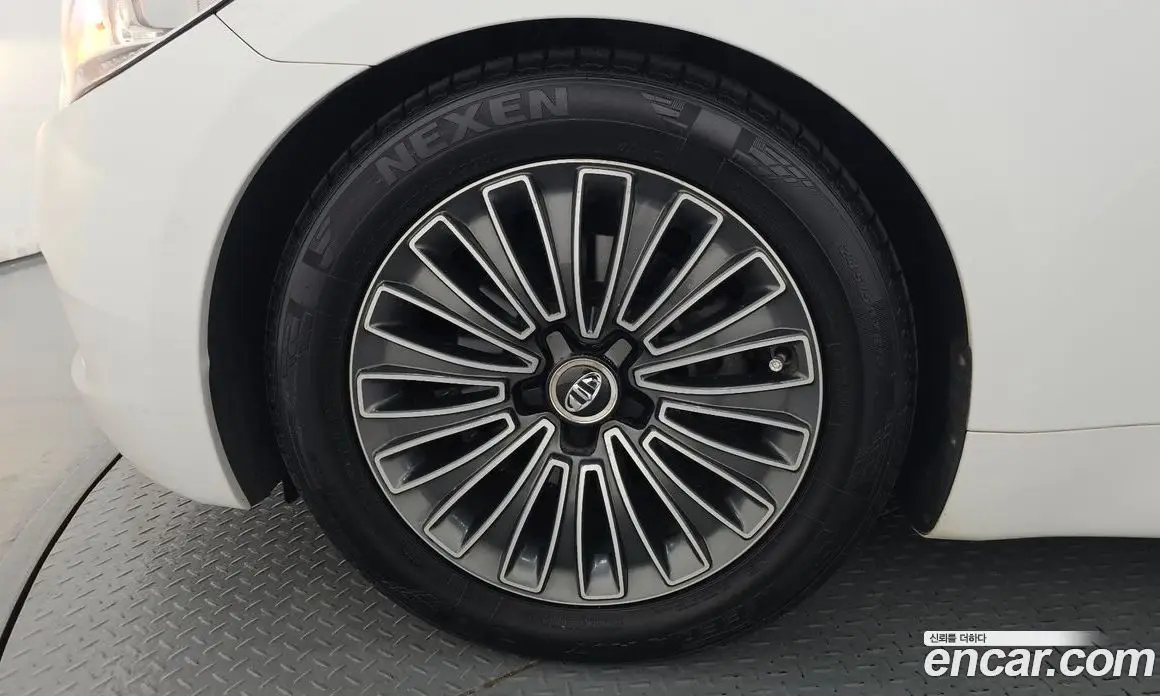 Kia K9 2012 3.3 автомат (гидро), фото 4