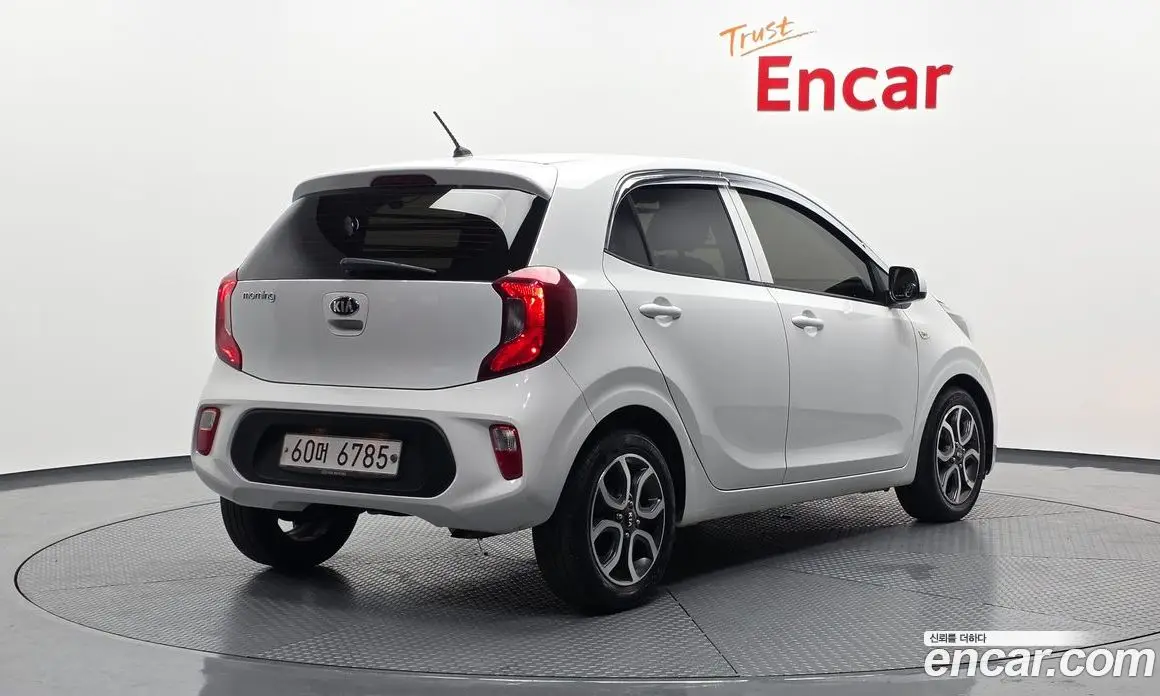 Kia Morning 2018 1.0 автомат (гидро), фото 2 Kia Morning 2018 1.0 автомат (гидро), фото 2