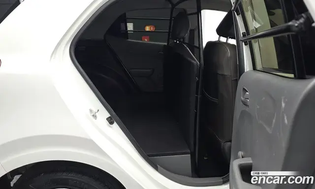 Kia Morning 2018 1.0 автомат (гидро), миниатюра 11 Kia Morning 2018 1.0 автомат (гидро), миниатюра 11