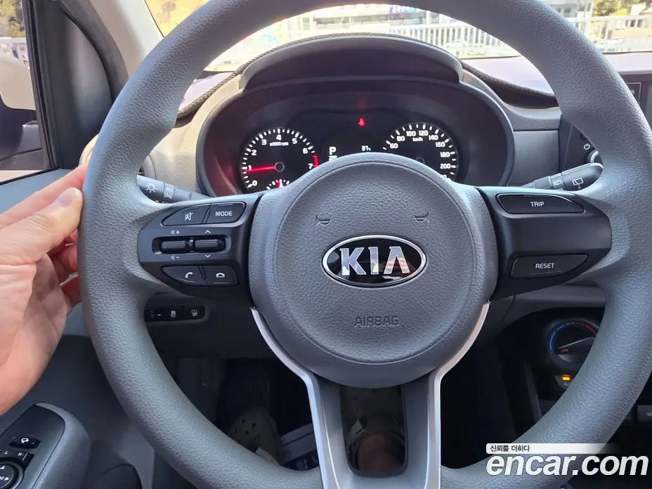 Kia Morning 2020 1.0 автомат (гидро), фото 13 Kia Morning 2020 1.0 автомат (гидро), фото 13