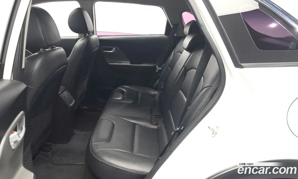 Kia Niro 2017 1.6 автомат (гидро), фото 16
