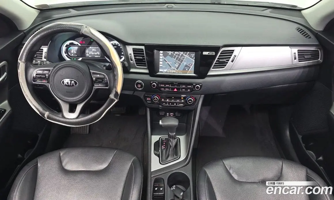 Kia Niro 2017 1.6 автомат (гидро), фото 10