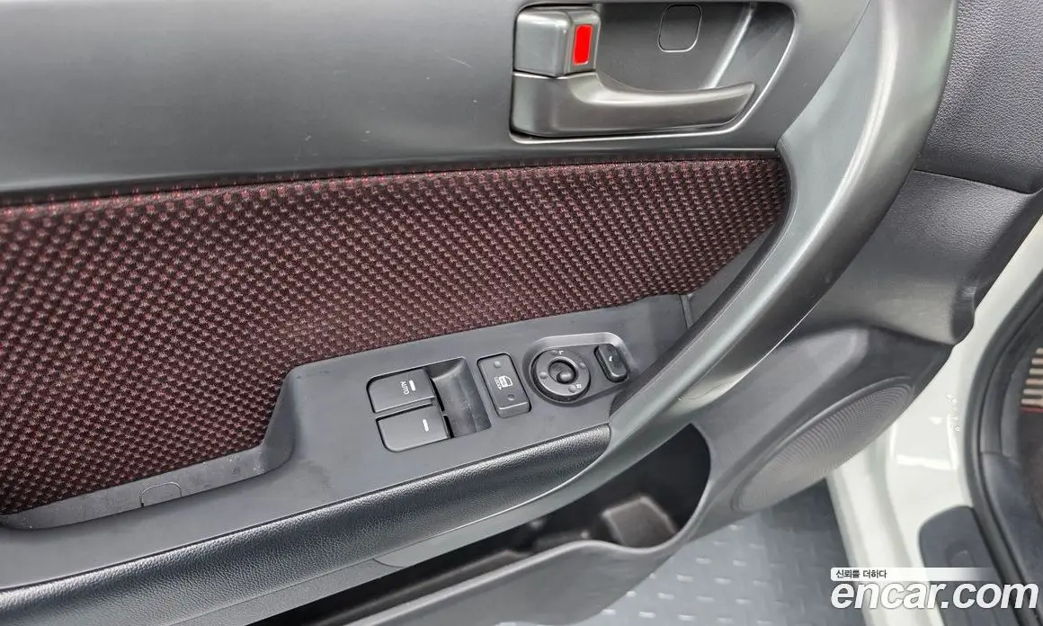 Kia Porte 2011 2.0 механика, фото 16