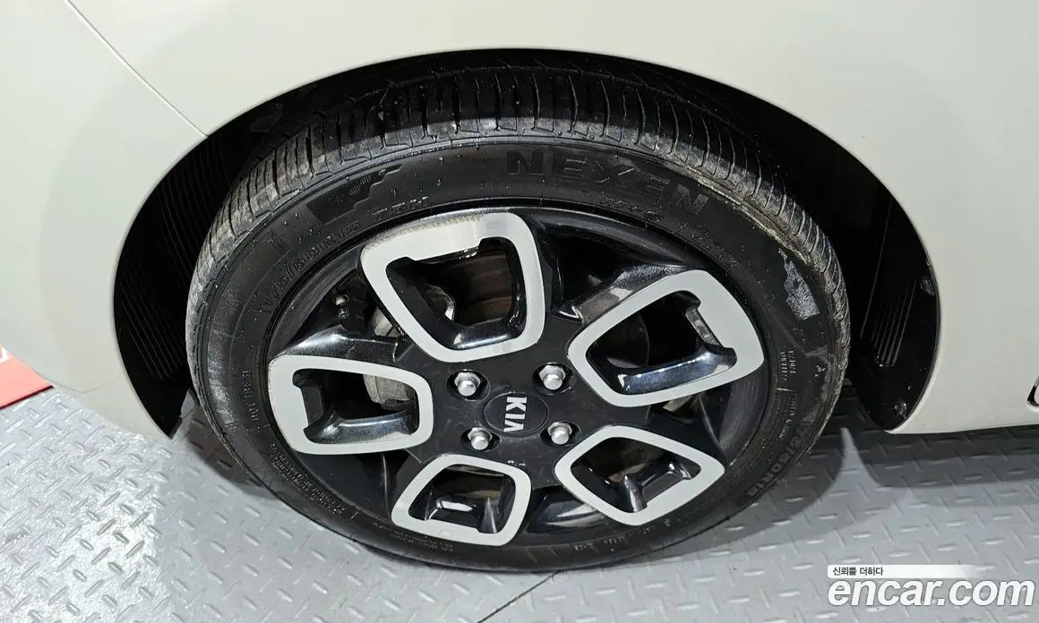 Kia Ray 2021 1.0 автомат (гидро), фото 5