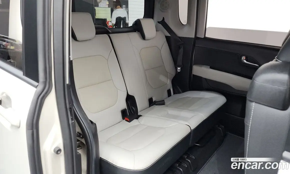 Kia Ray 2023 0.1 автомат (гидро), фото 17